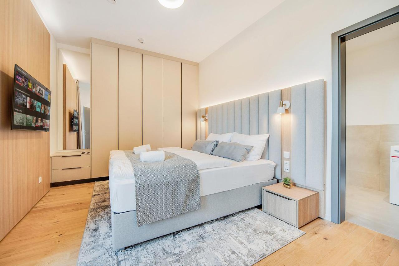 Bright: Rosenheim Aicherpark Экстерьер фото
